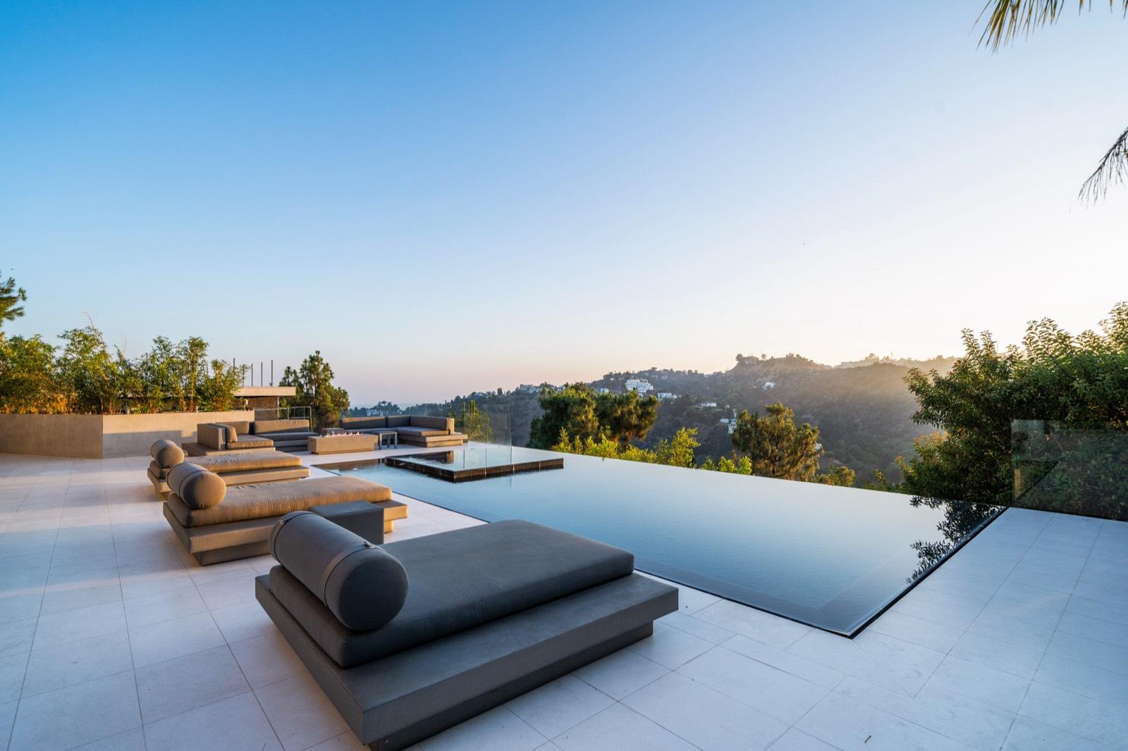NF's Olympus View Home — photo 2
