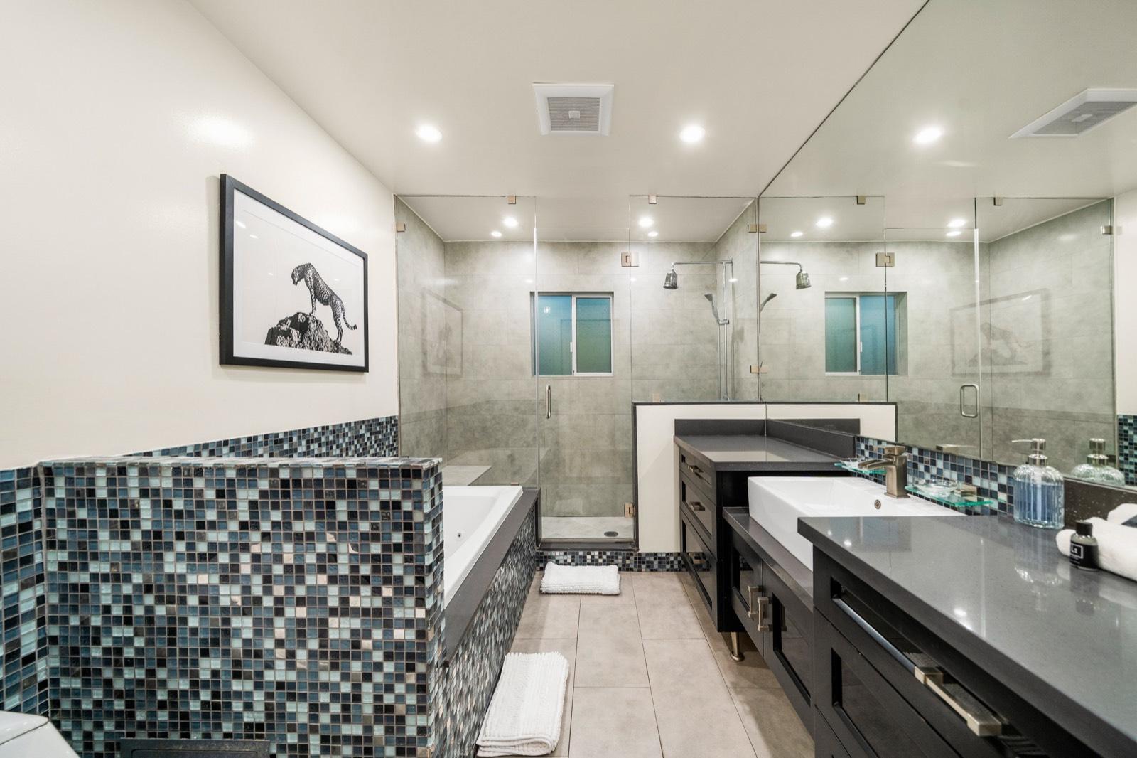 NF's Olympus View Home — photo 3