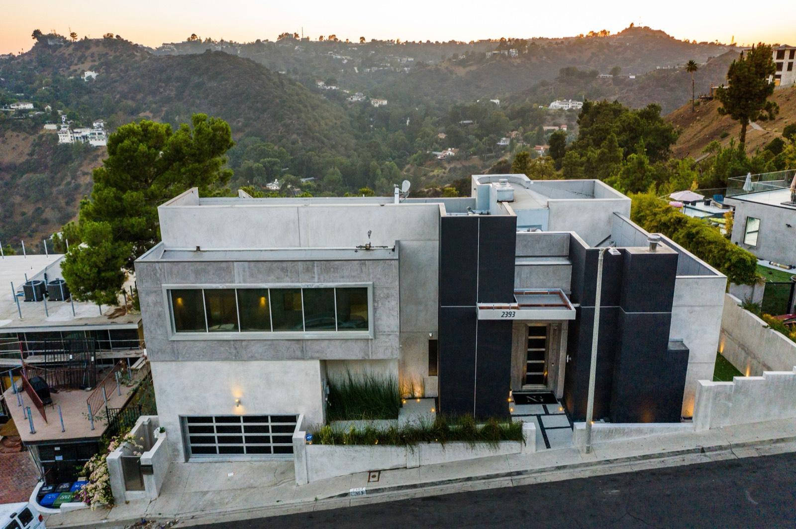 NF's Olympus View Home — photo 12