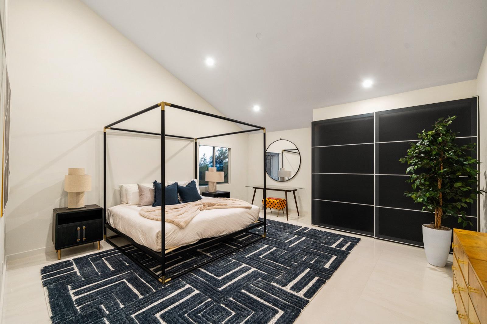 NF's Olympus View Home — photo 4
