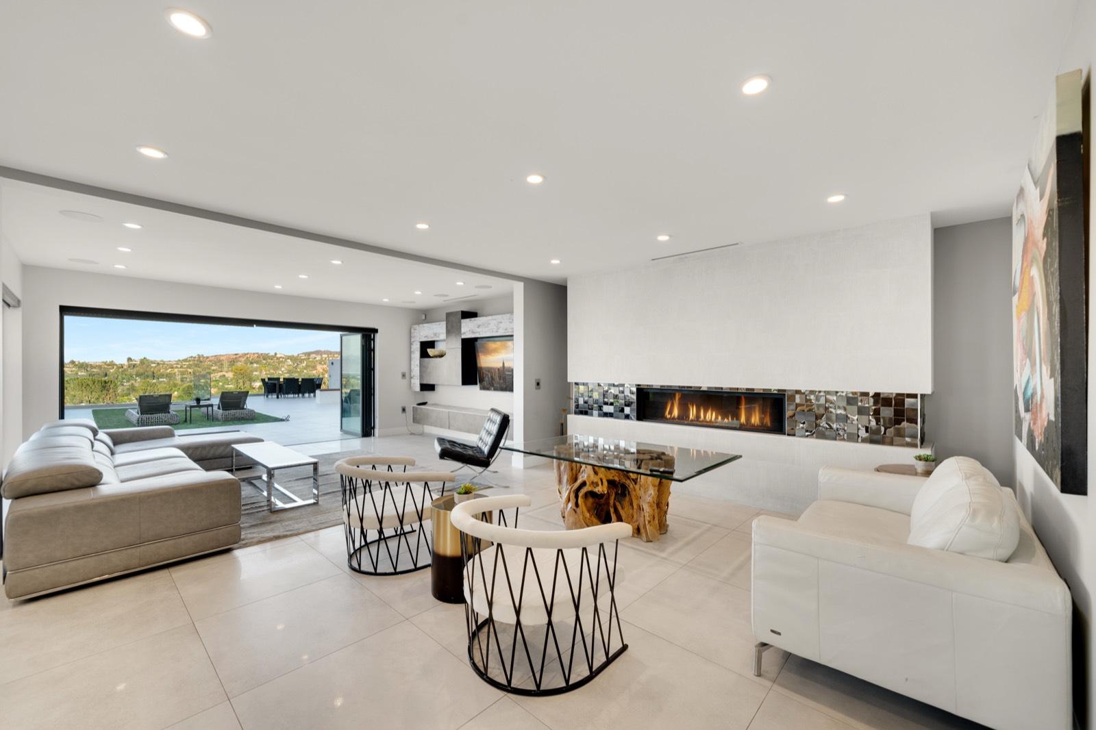 NF's Tarzana Mod View — photo 11