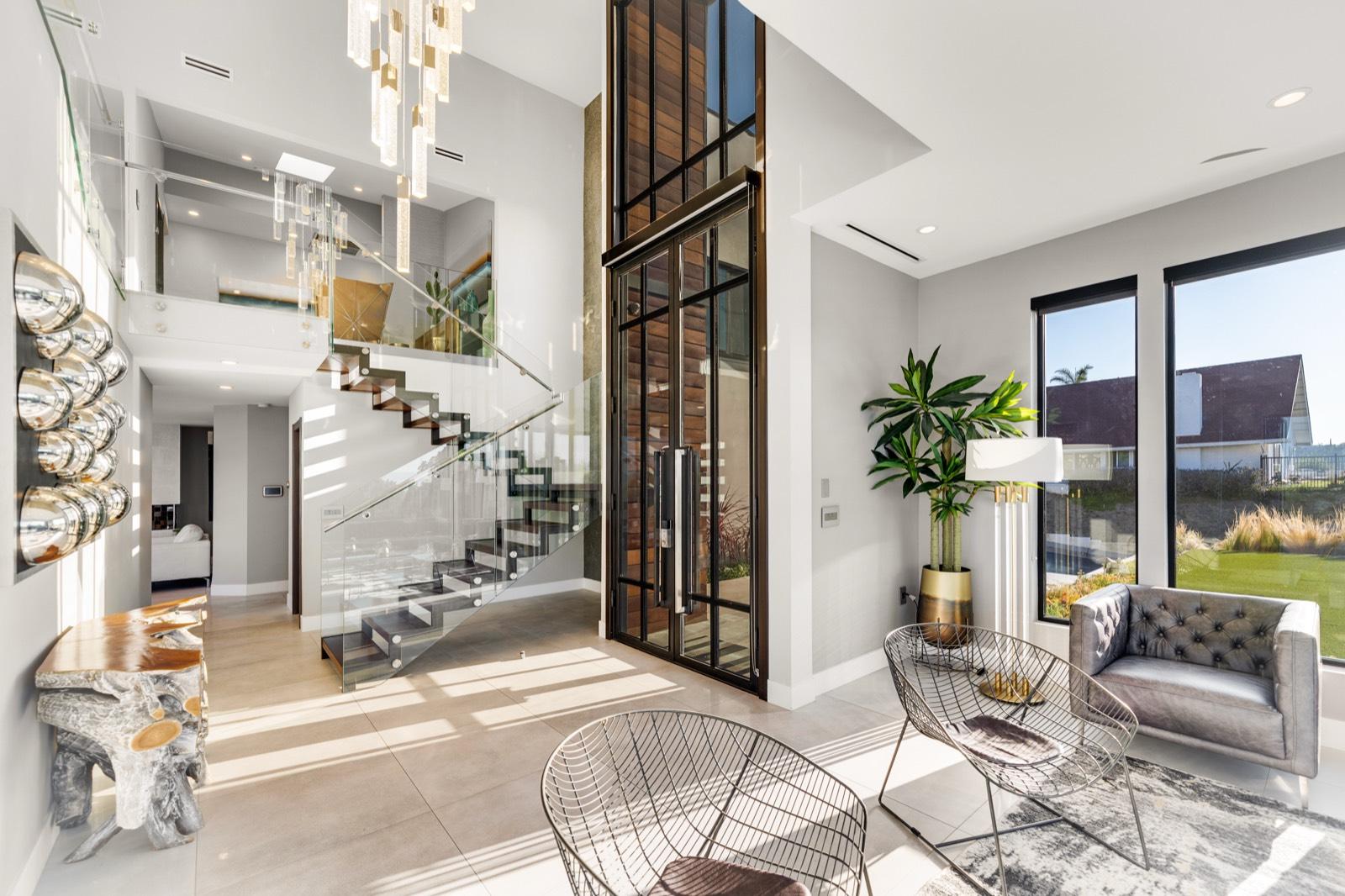 NF's Tarzana Mod View — photo 5