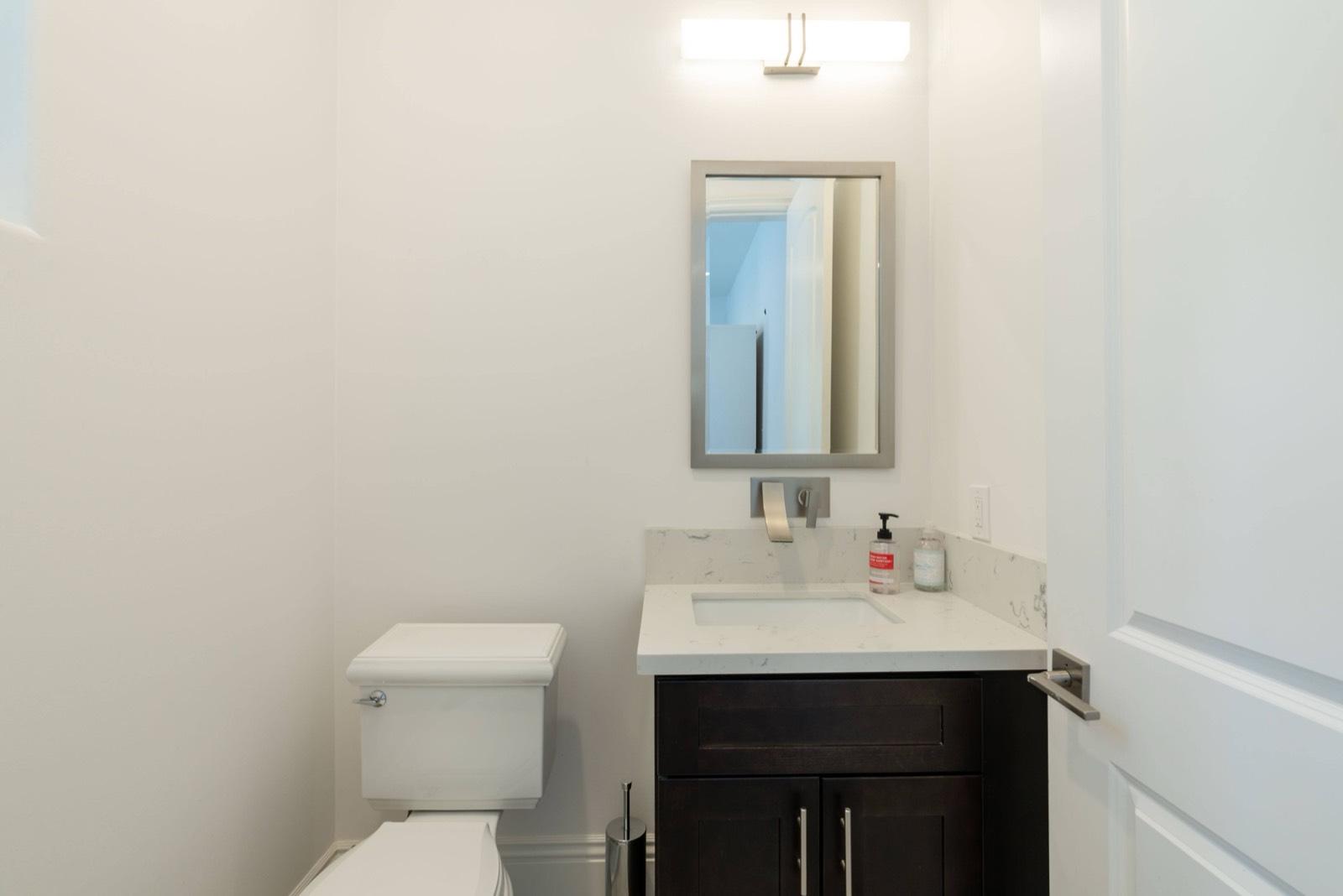 NG Spacious Mod Abode — photo 1