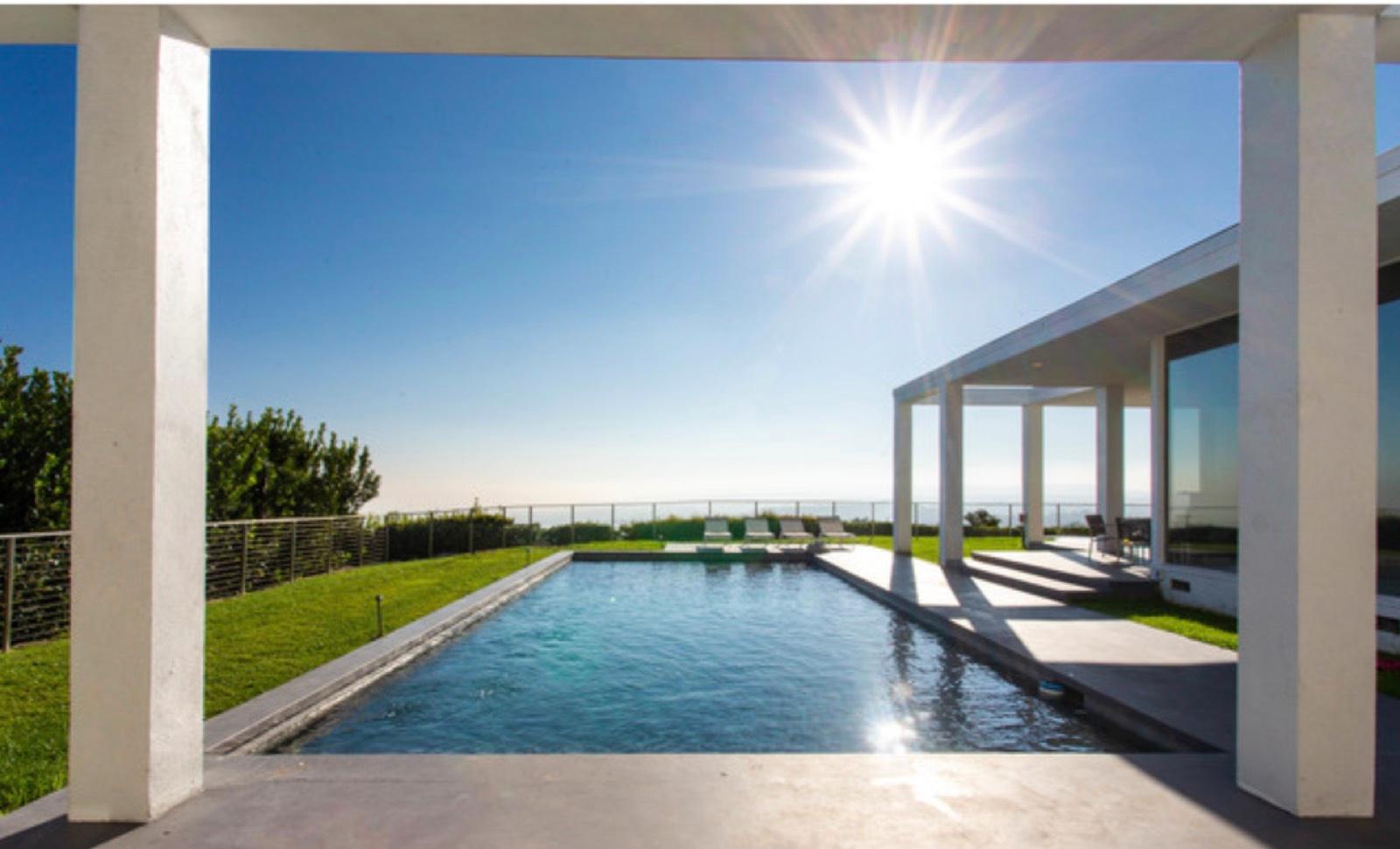 Nicole's hollywood House — photo 2