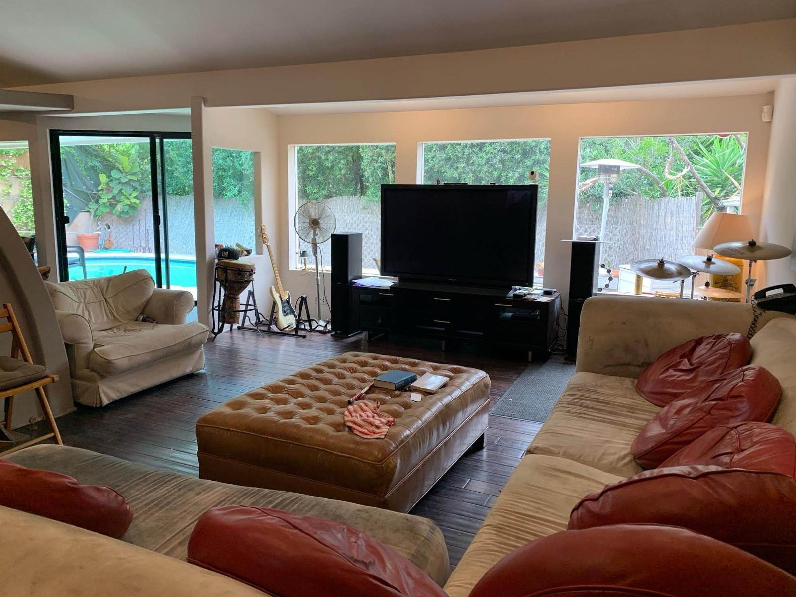Nico's Hollywood Pad — photo 1