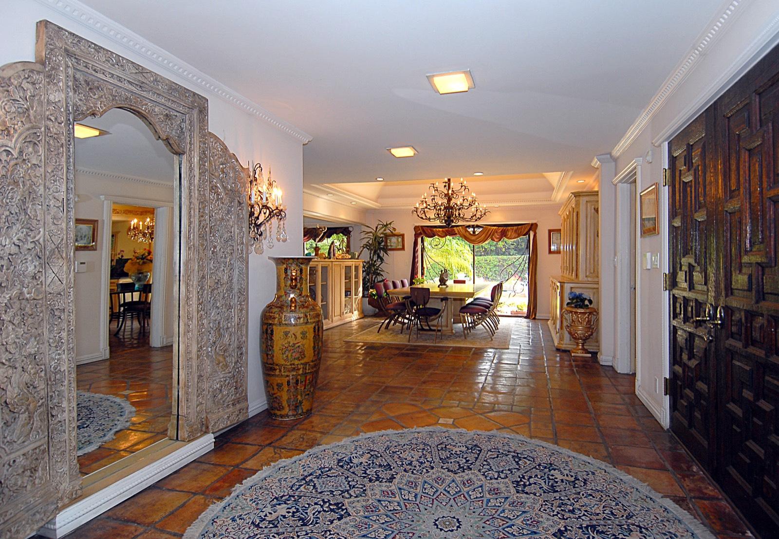 Nina's Calabasas Home — photo 5