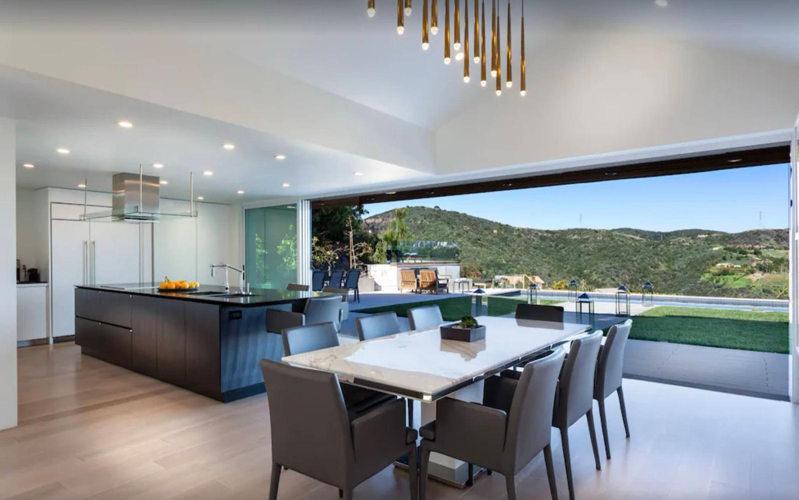 NM'S Modern Clean View Beauty — photo 10
