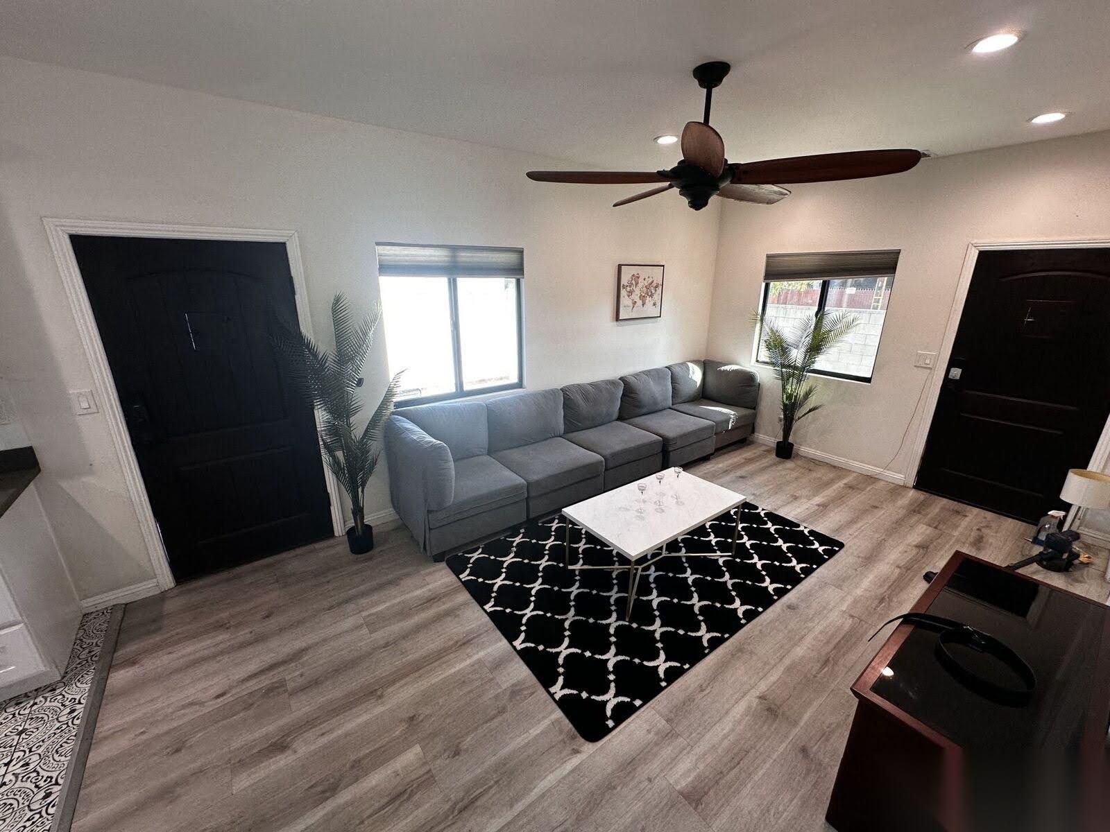 north hollywood town home — photo 1