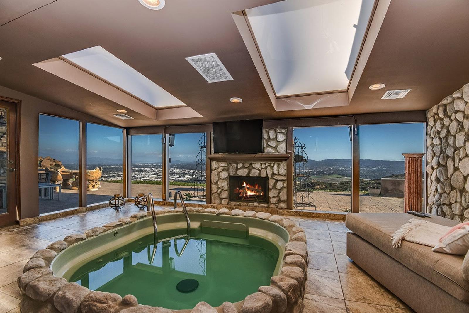 N's Chatsworth Ranch Manor — photo 6