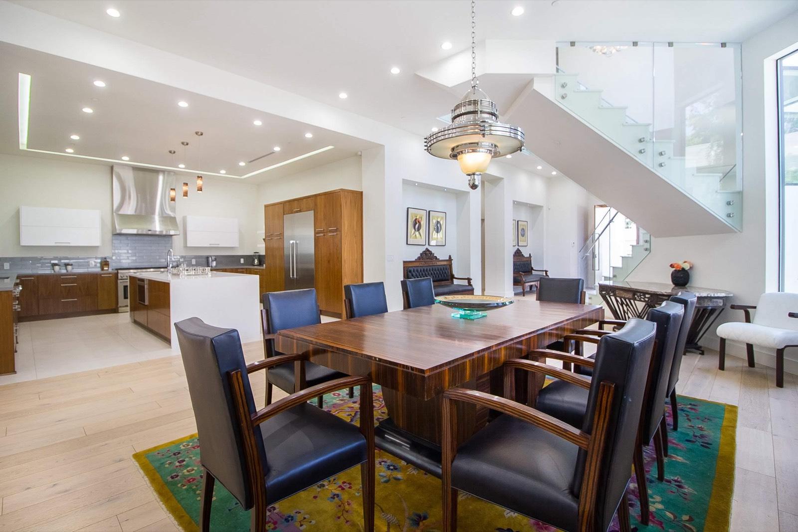 N's D Modern Bright Home — photo 3