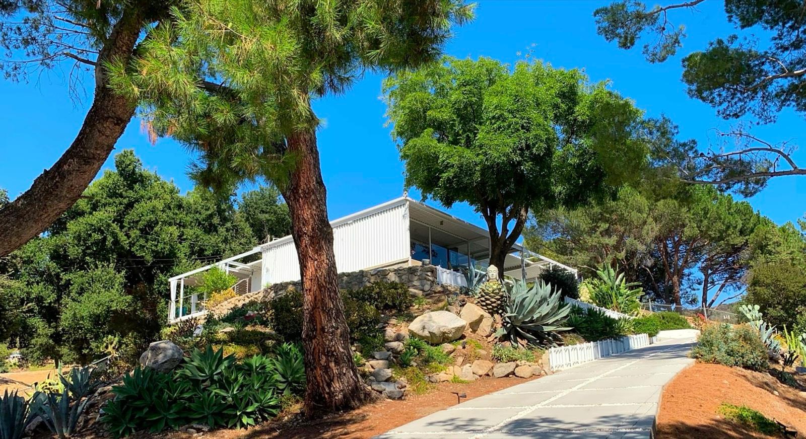 N's Midcentury Hill Home — photo 1