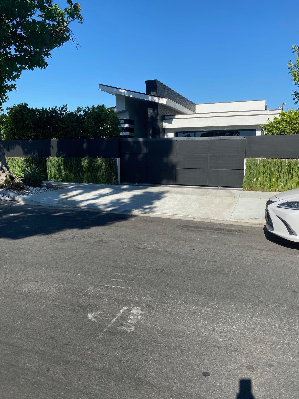 N's Modern arch home — photo 2