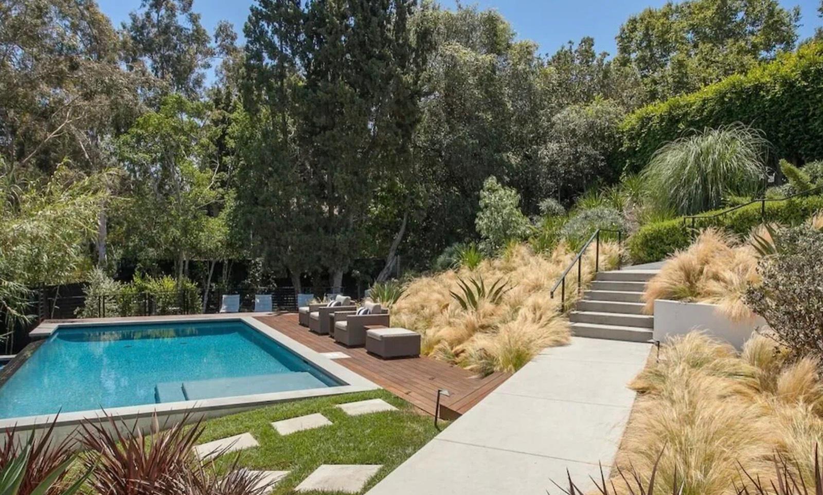 N's Modern bright oasis — photo 11