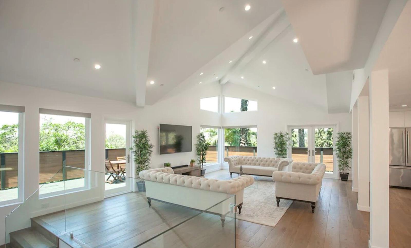N's Modern bright oasis — photo 8