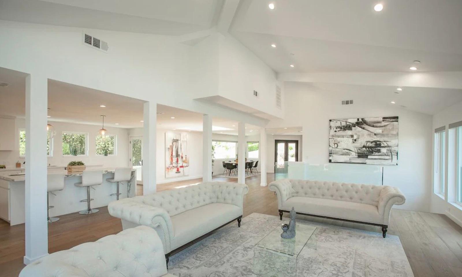 N's Modern bright oasis — photo 9