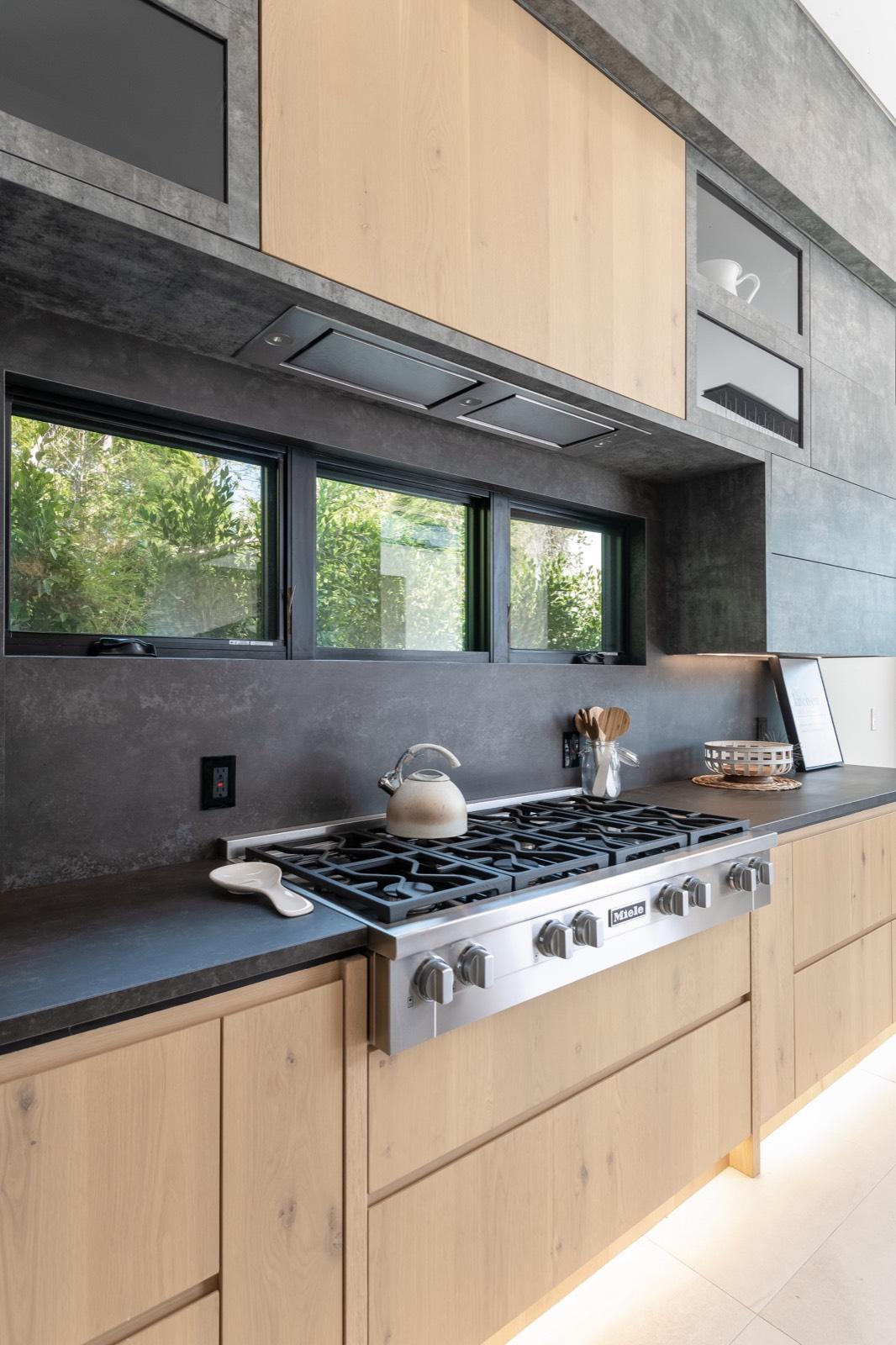 N's Modern Chandler Home — photo 4