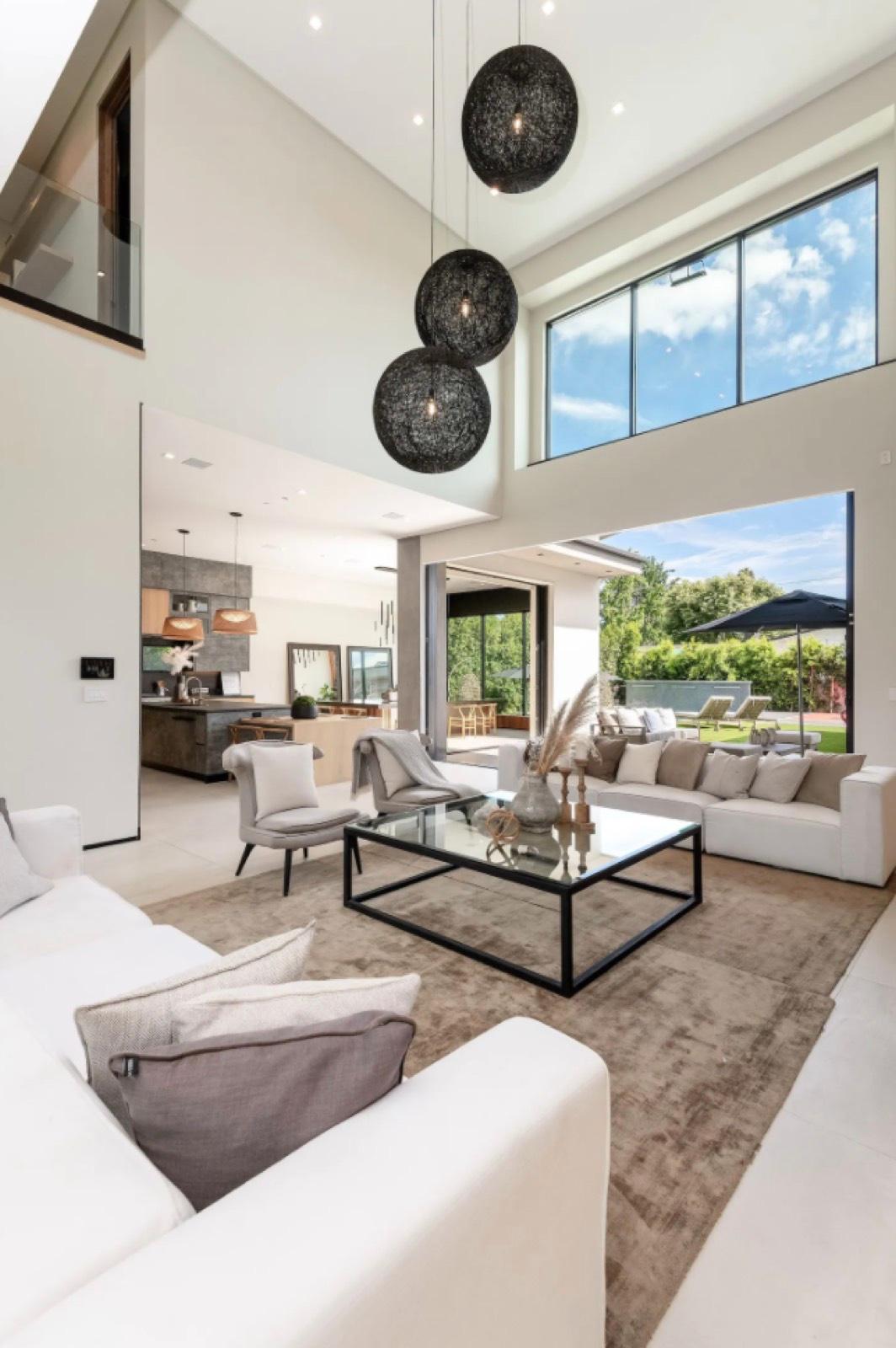 N's Modern Tech Mansion — photo 3