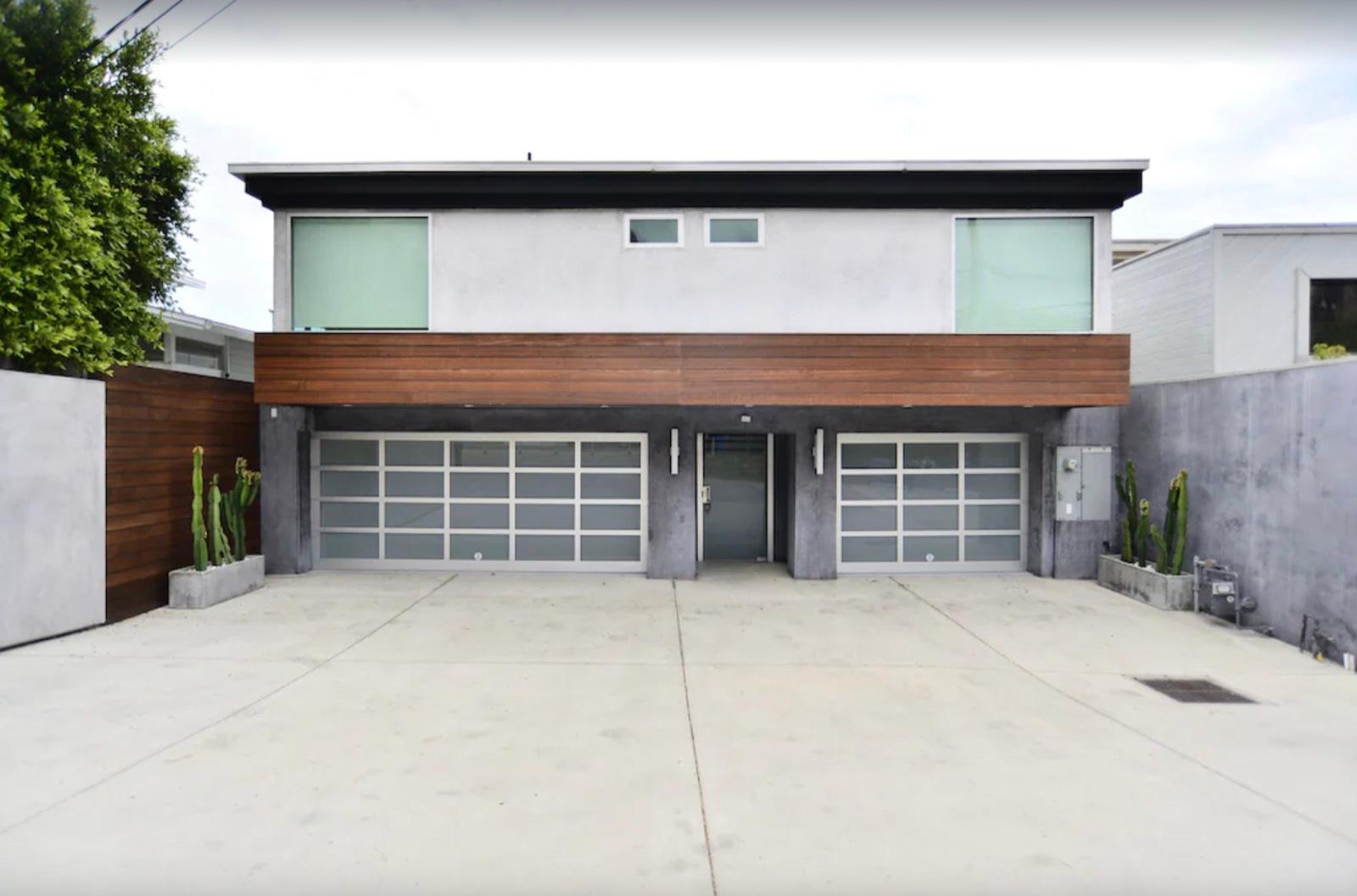 N's Oceanfront Modern Marvel — photo 2