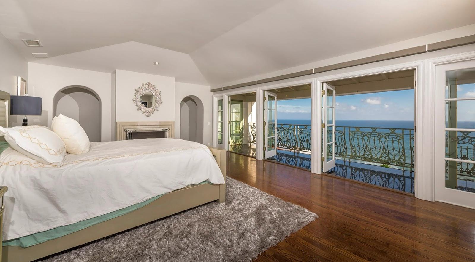 O's Beach View Home — photo 3