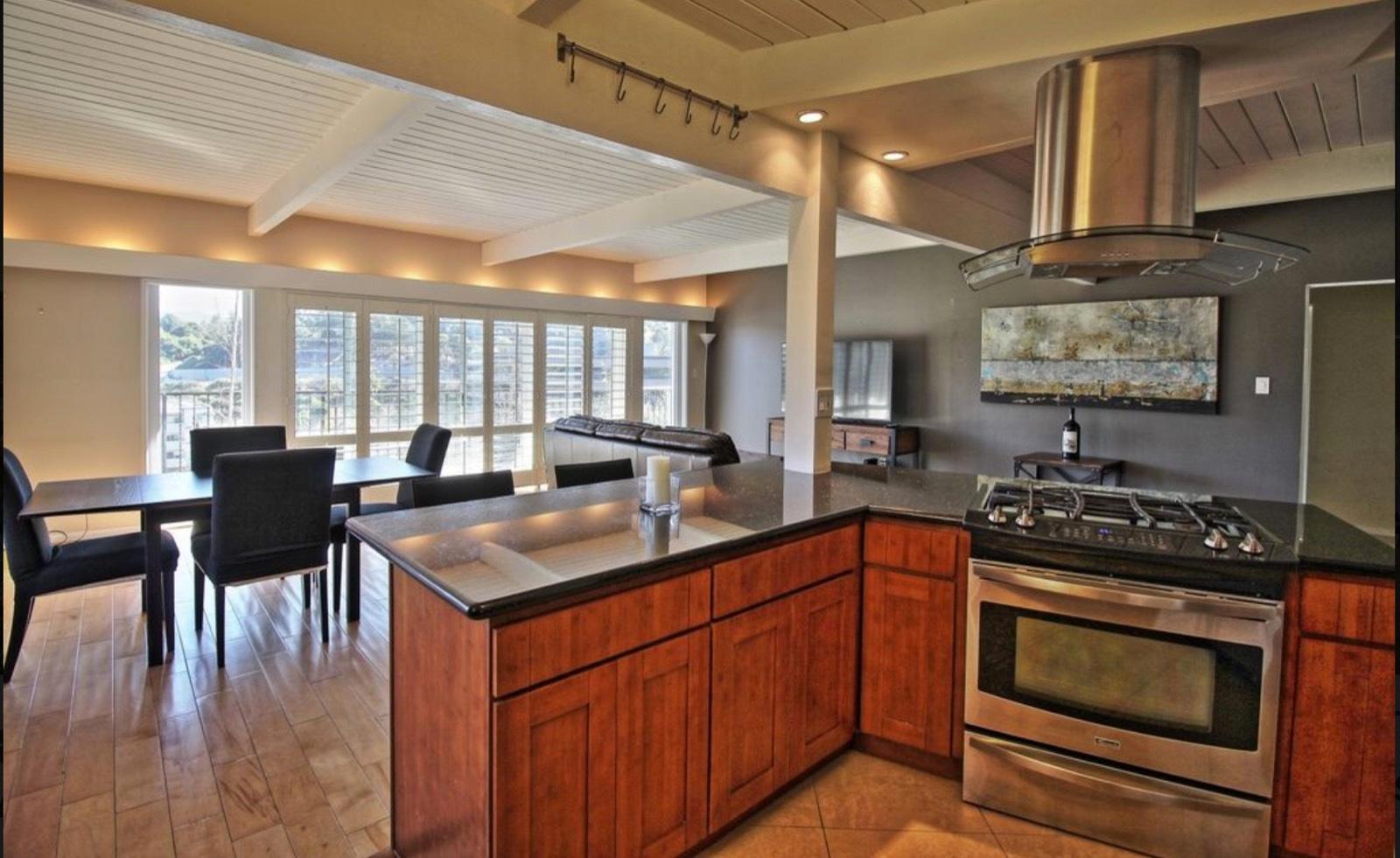 Oak Glen View Condo — photo 5