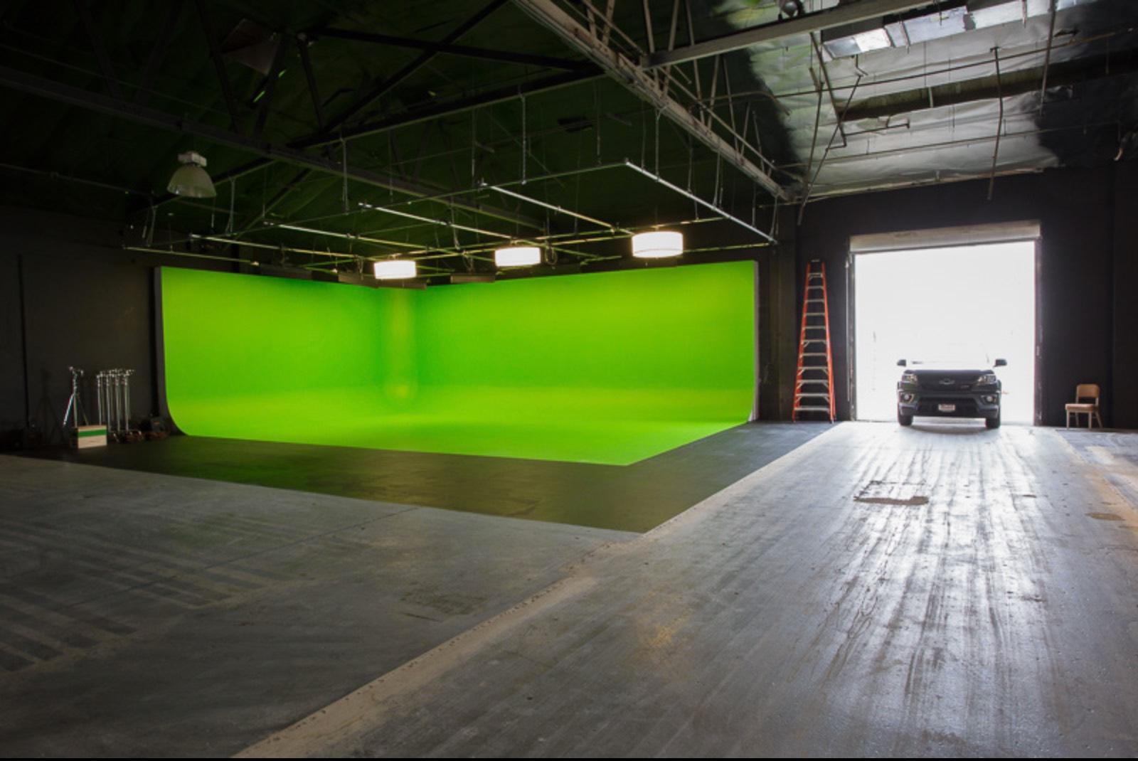 Office-Green Screen Studio — photo 6