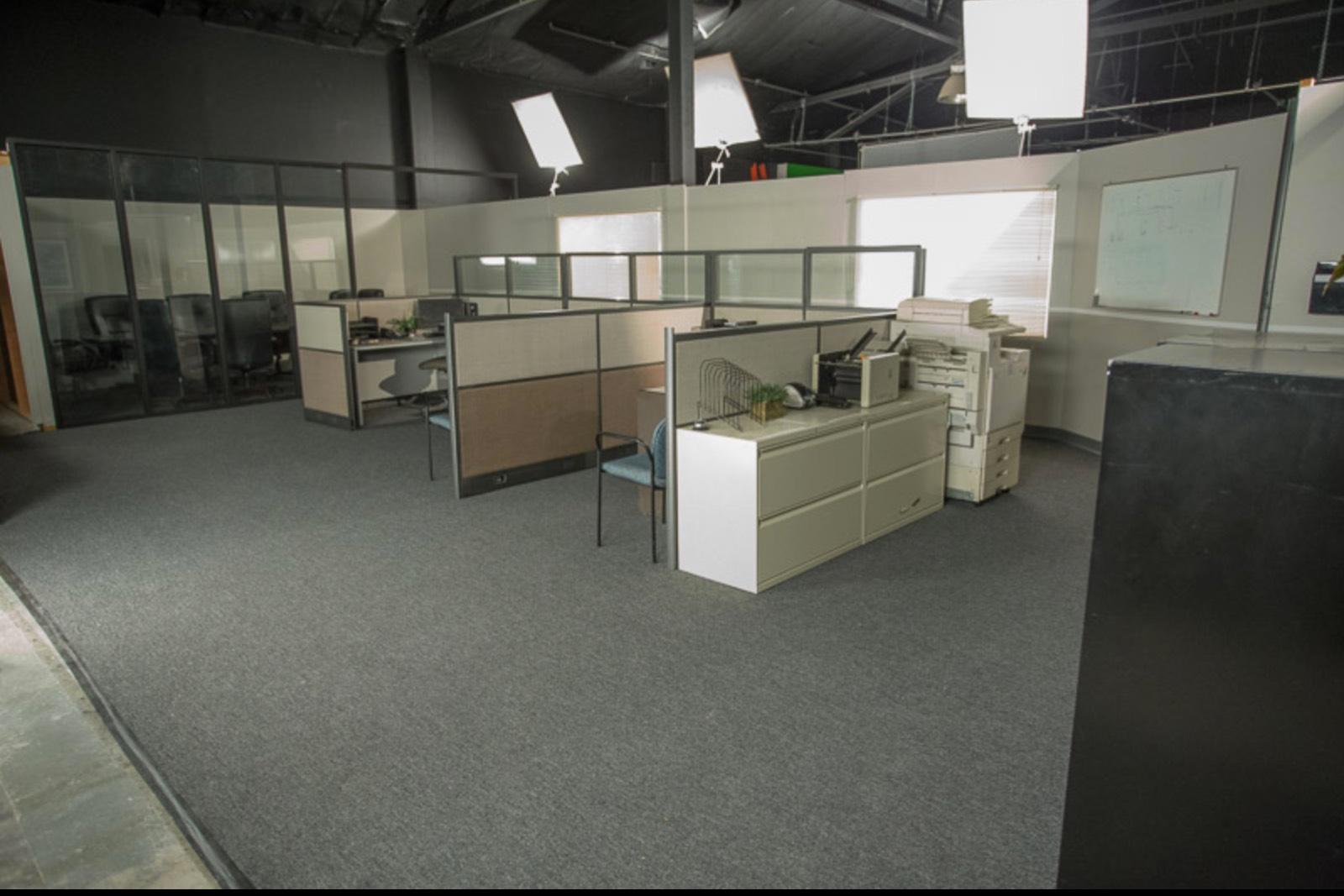 Office Set — photo 2