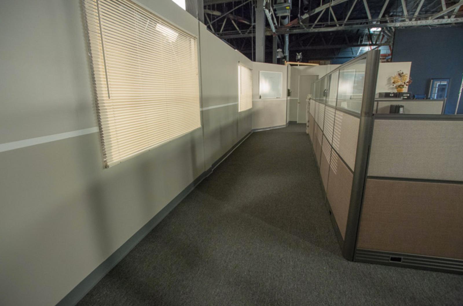 Office Set — photo 8