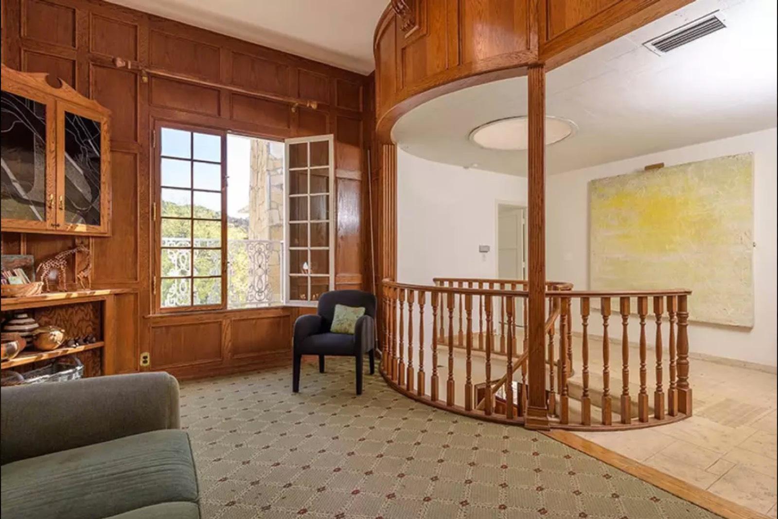Old World BH Mansion — photo 3
