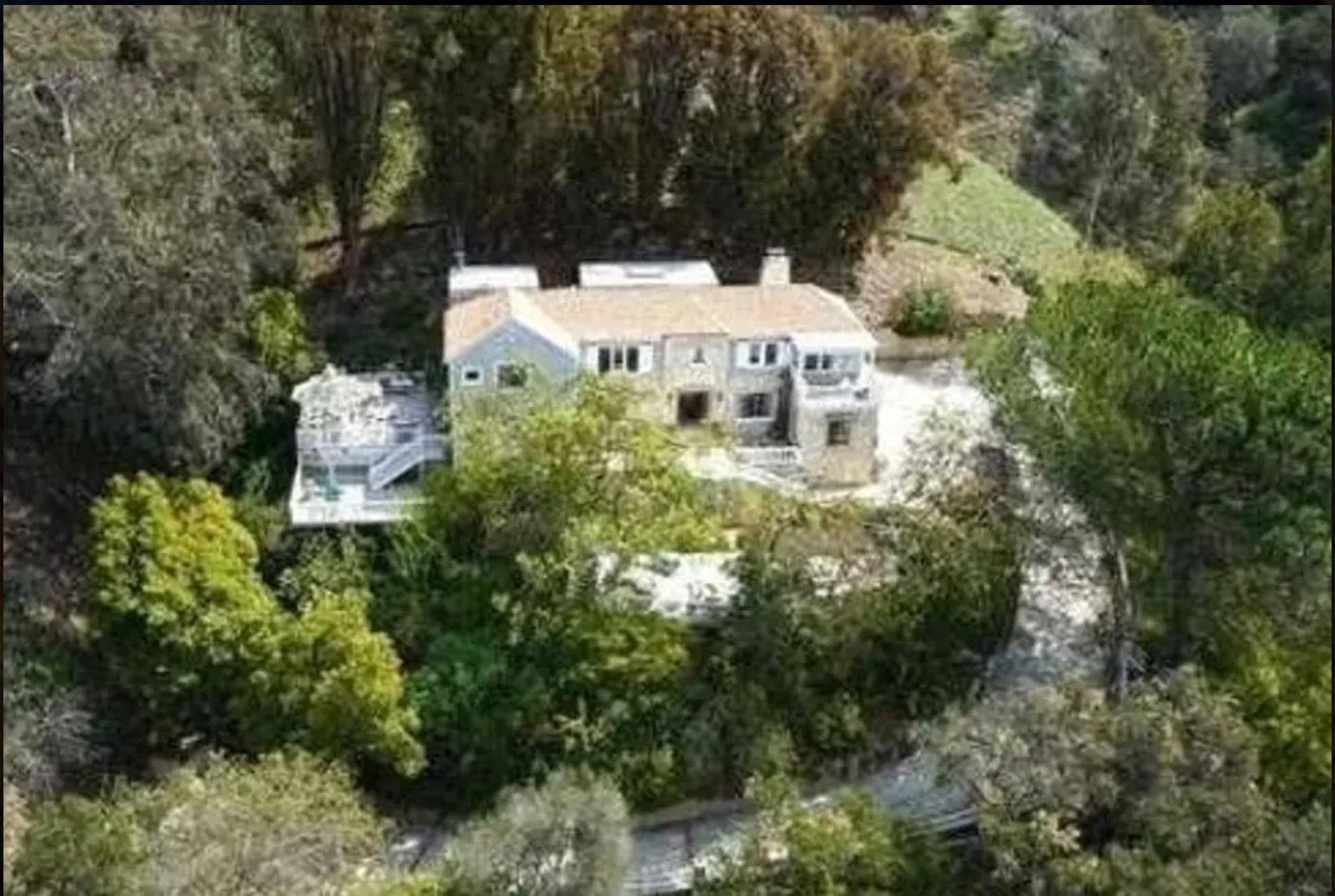 Old World BH Mansion — photo 8