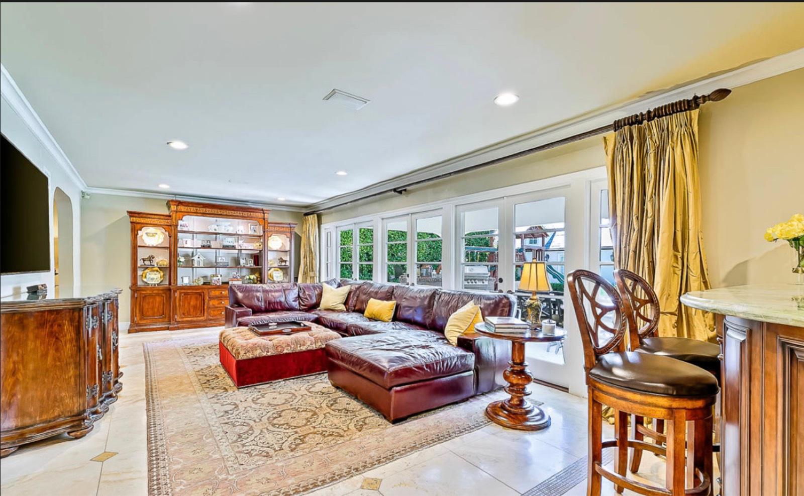 O's Beverly Hills Mansion — photo 7
