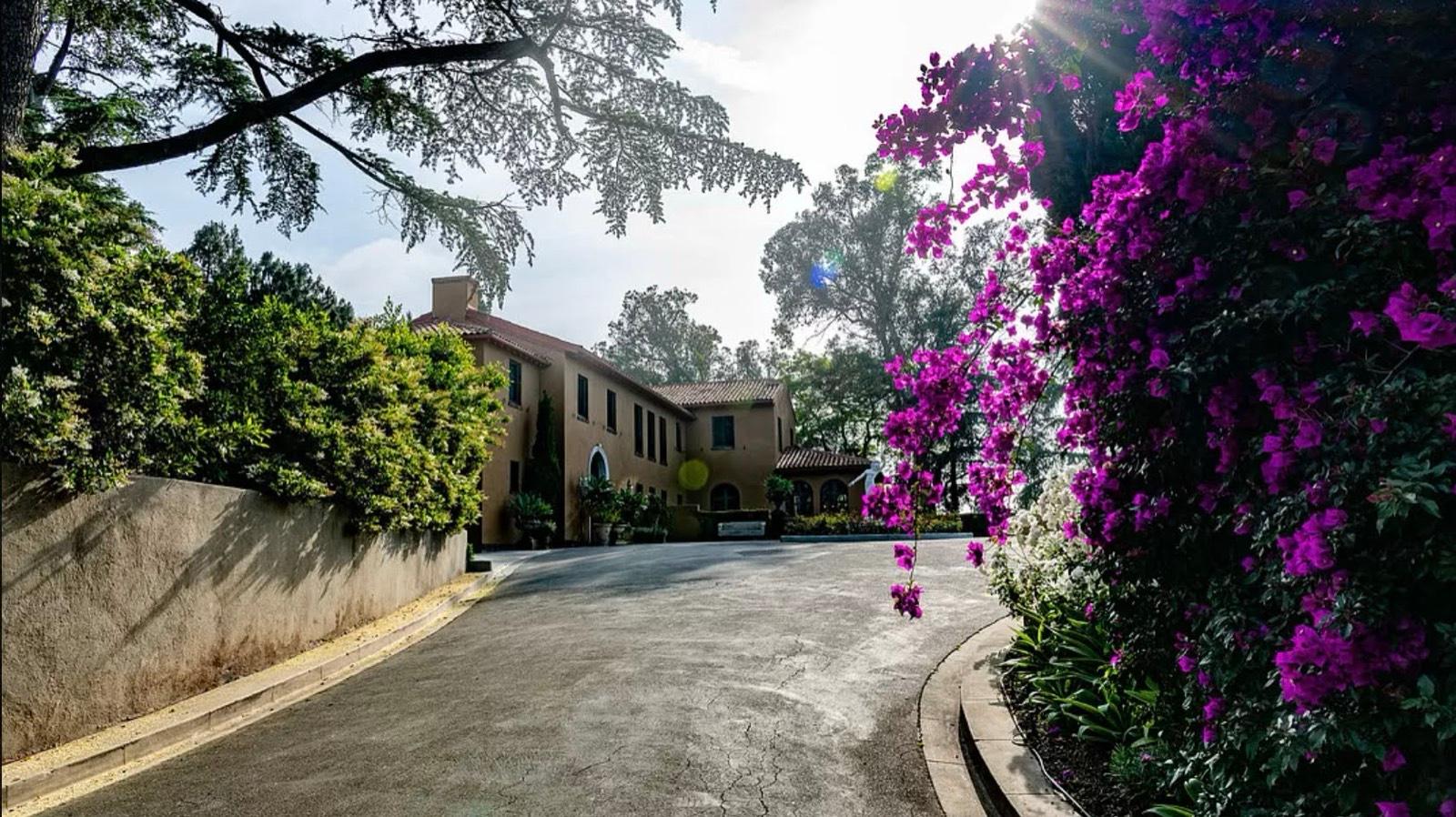 P's Hollywood Glam Castle Estate 11207 — photo 10