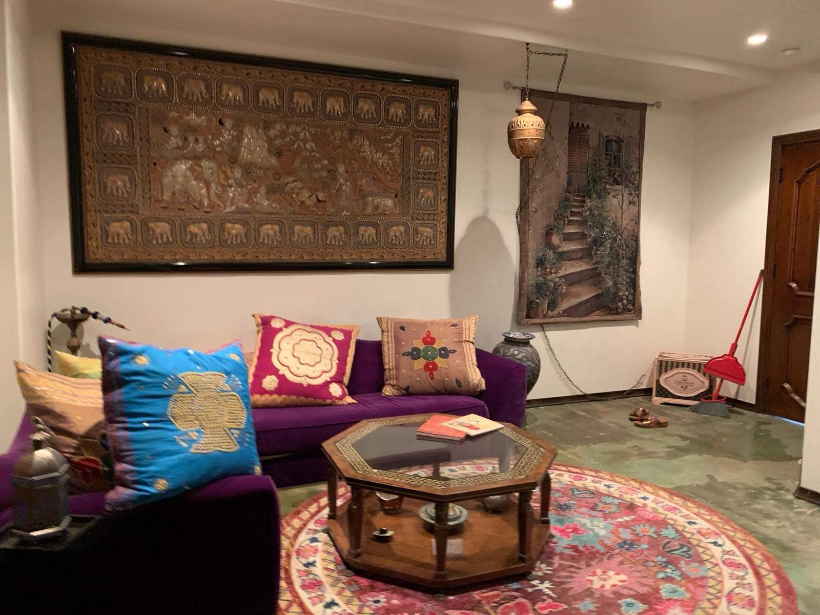 Pams Malibu Italian Mansion — photo 2