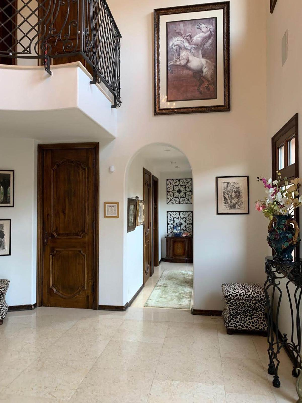Pams Malibu Italian Mansion — photo 8
