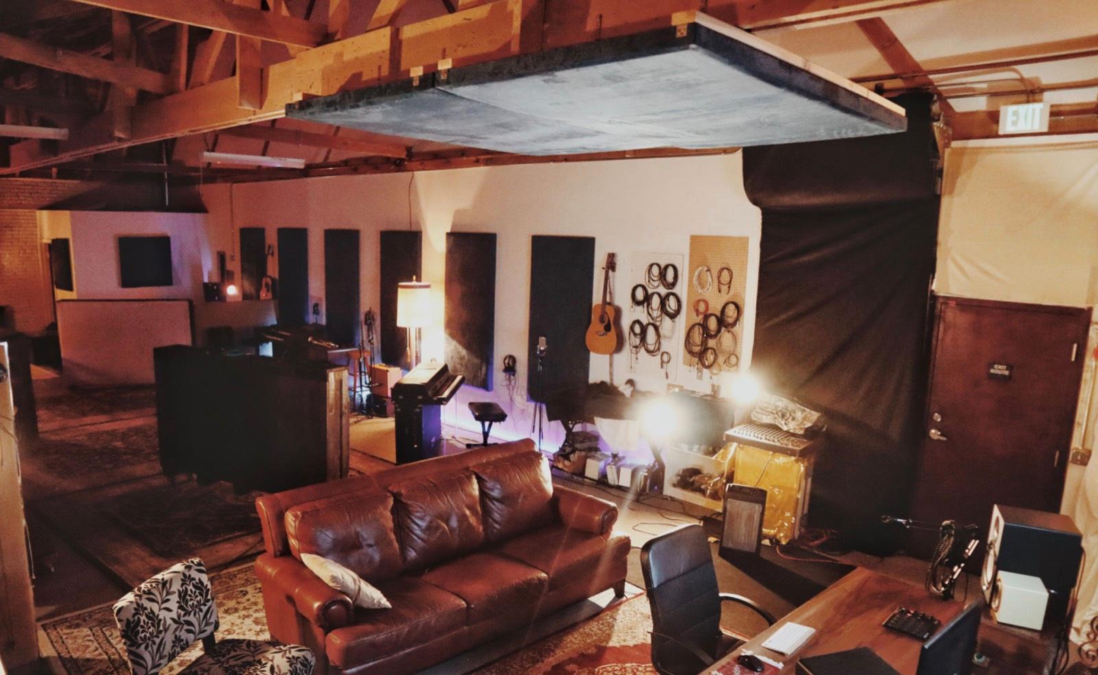 PA's Comfy Recording Studio — photo 3