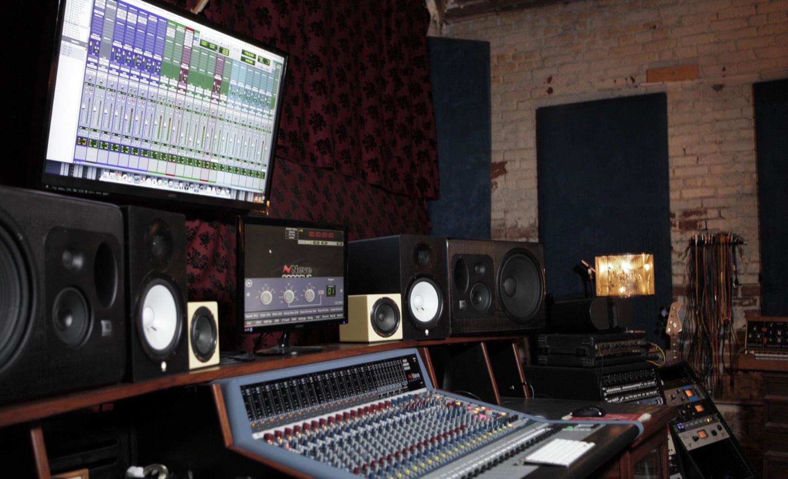 PA's Comfy Recording Studio — photo 4