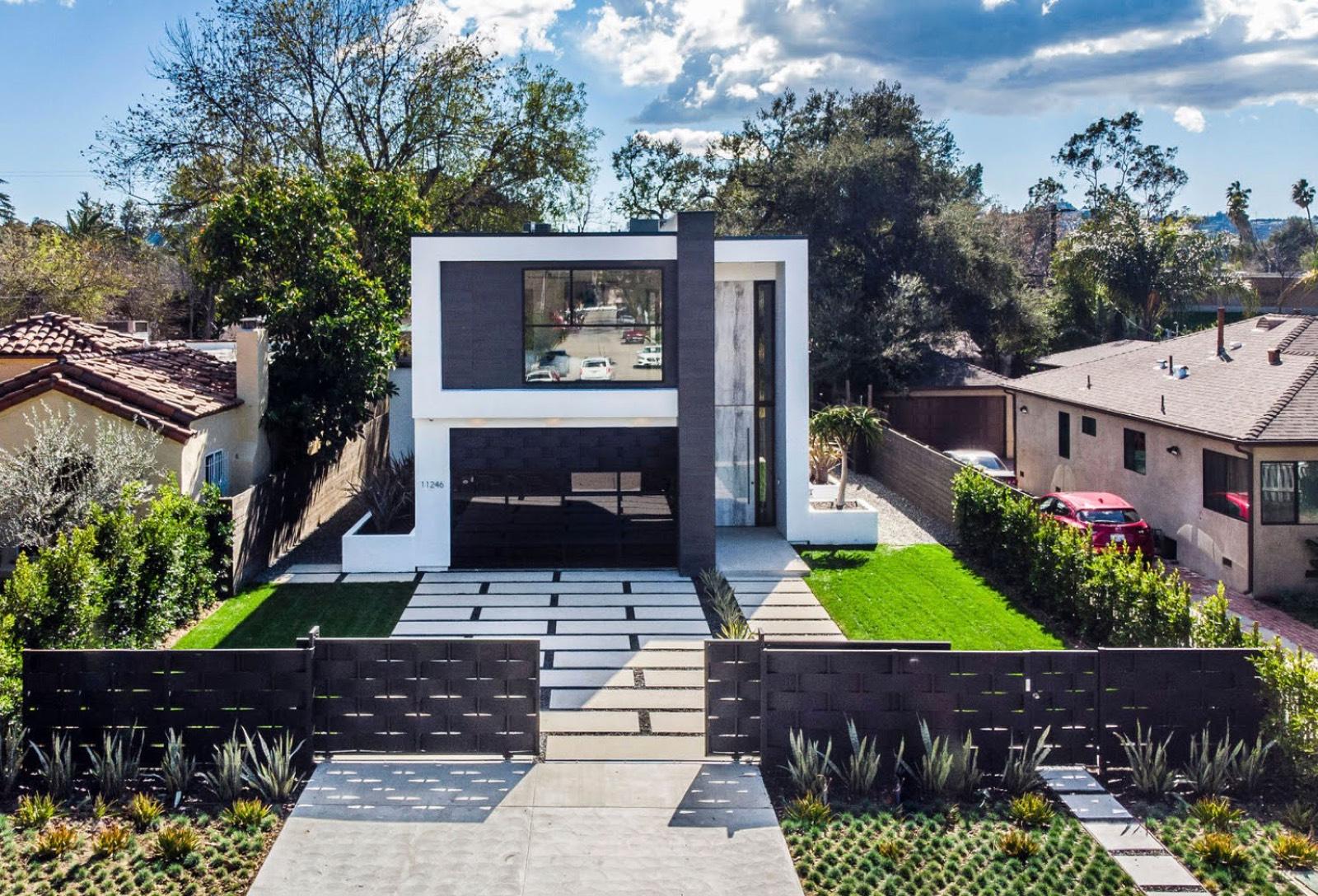 Patrick Modern Home — photo 1