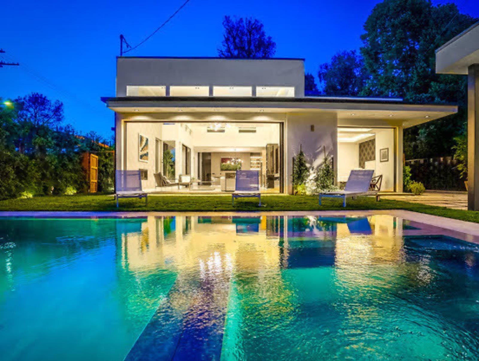 Patrick Sharp Modern Home — photo 1