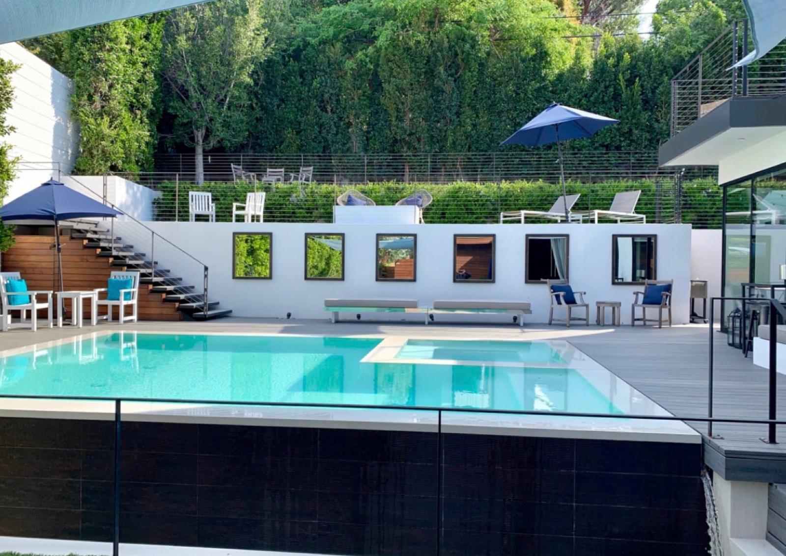 PG's Valley Modern Retreat — photo 10