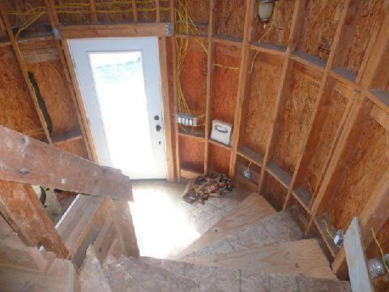 Pilar Woodland Hills House — photo 12