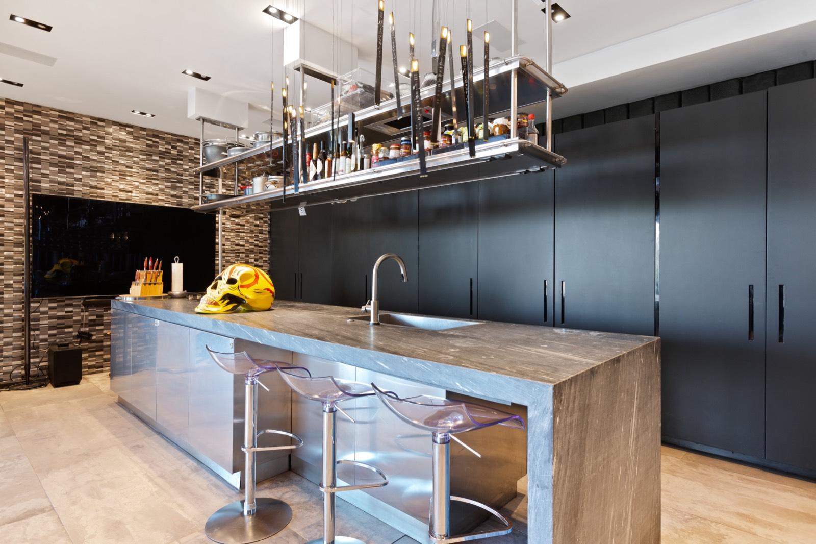 PJ's Modern Rock n Roll Mansion — photo 4