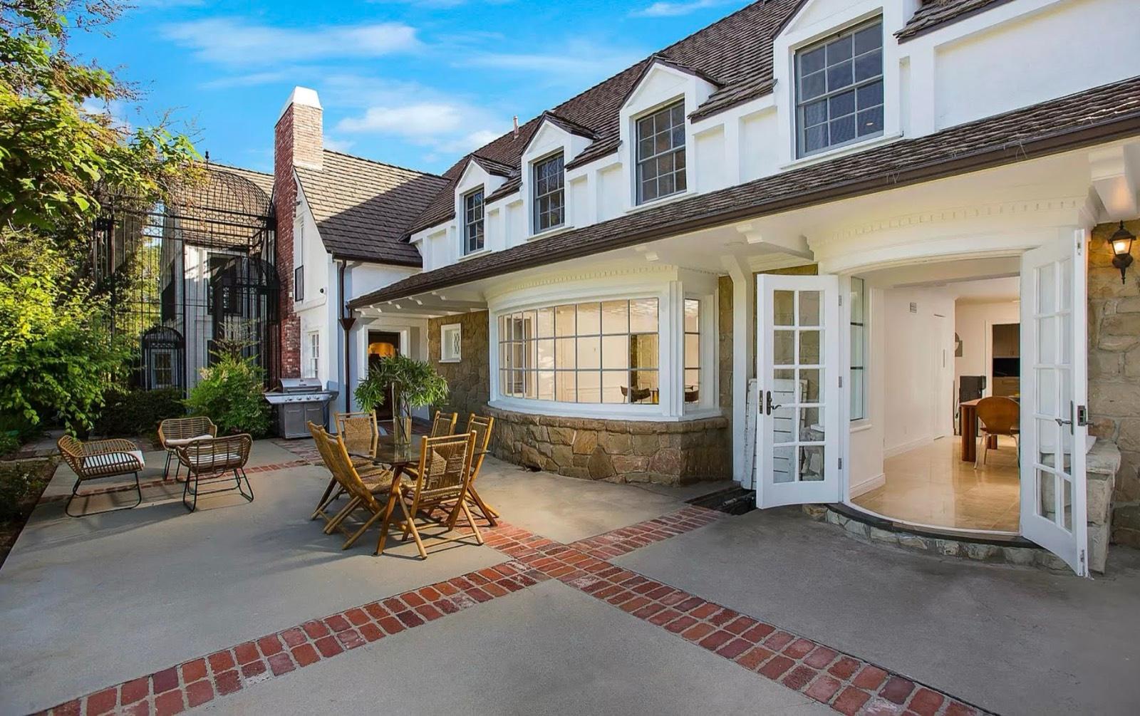 PM S English Japanese Tudor Estate — photo 7