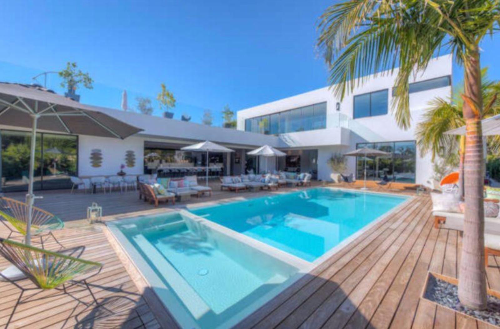 P's Casablanca Modern Estate — photo 1
