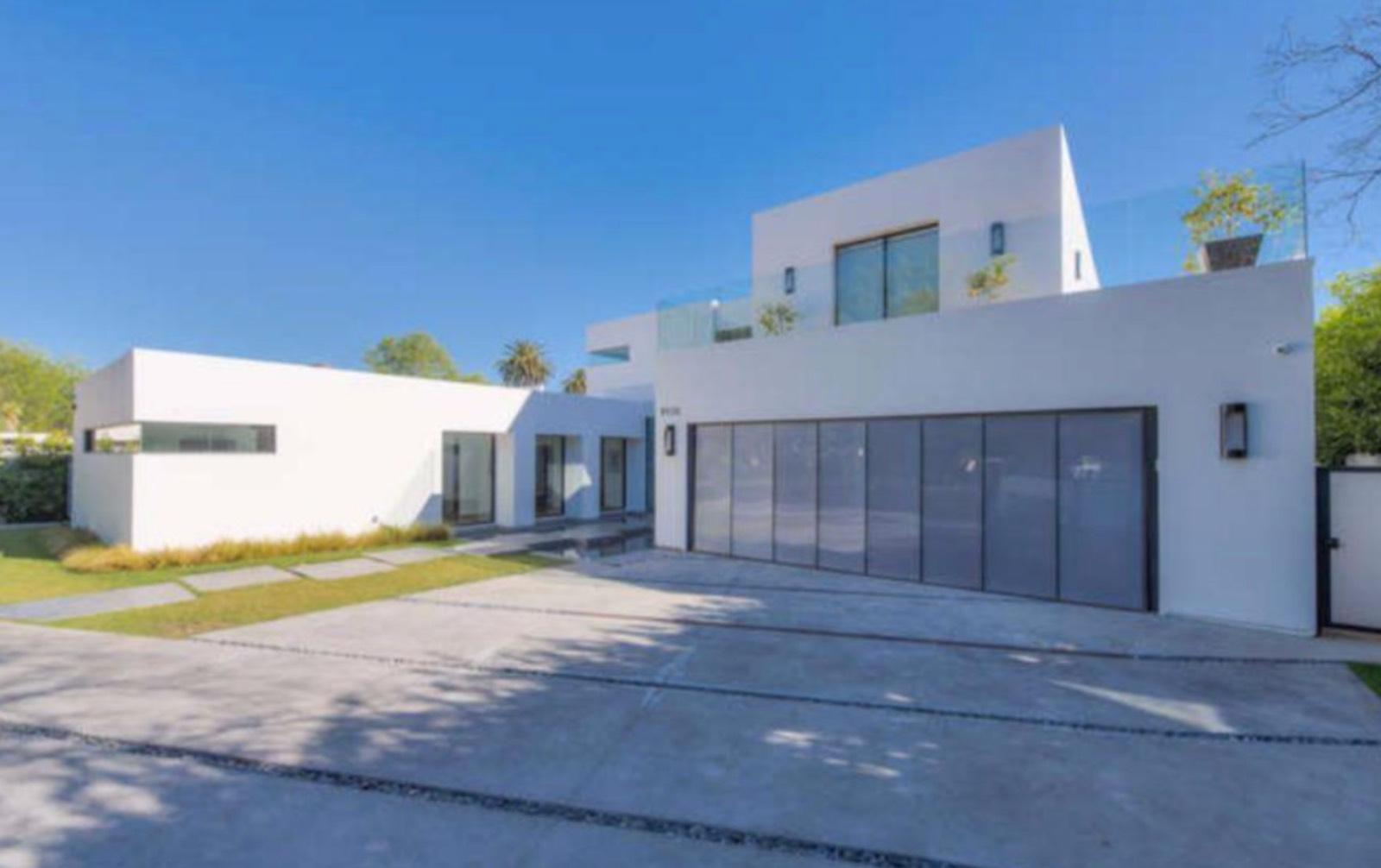 P's Casablanca Modern Estate — photo 2