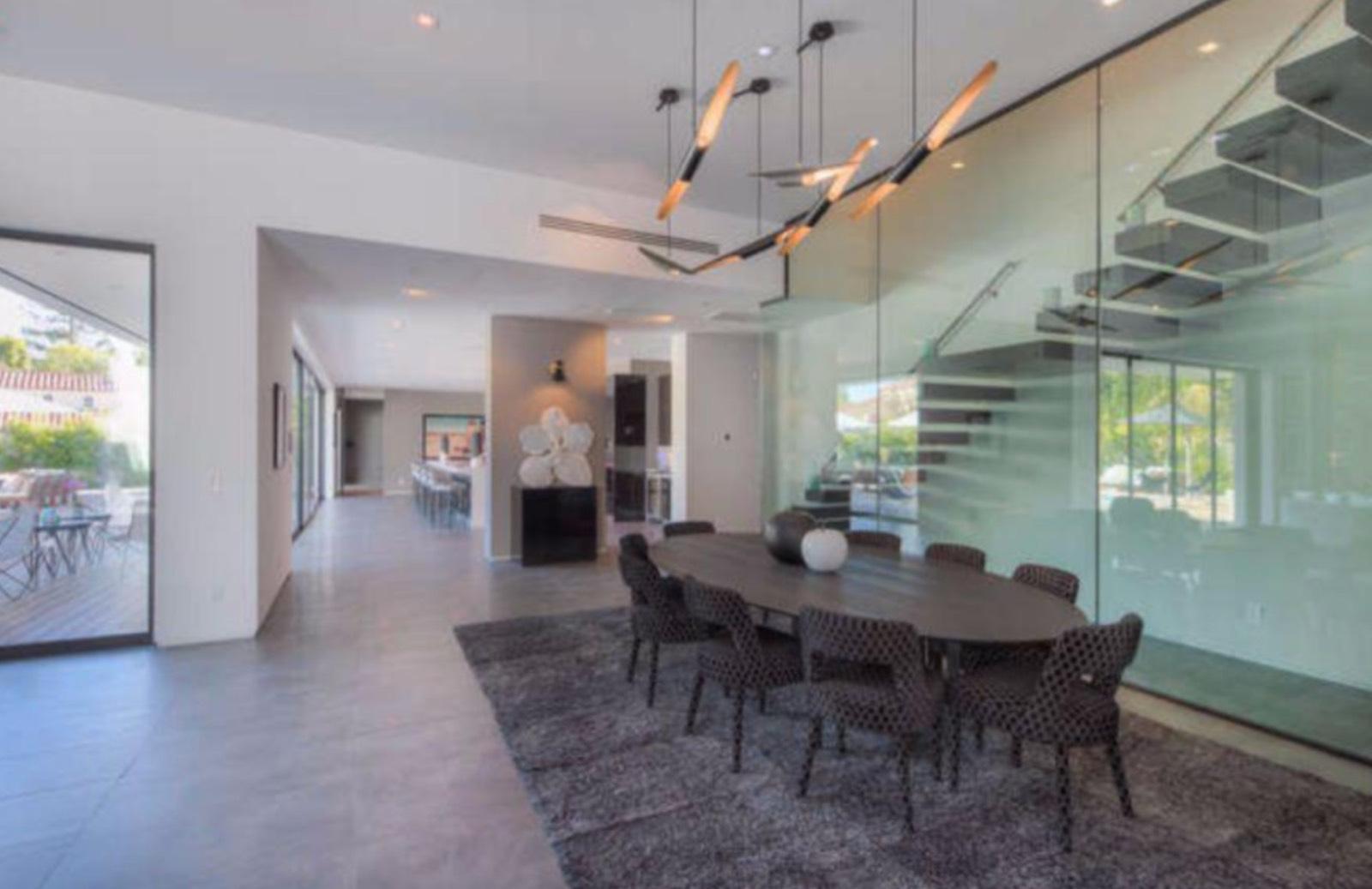 P's Casablanca Modern Estate — photo 9