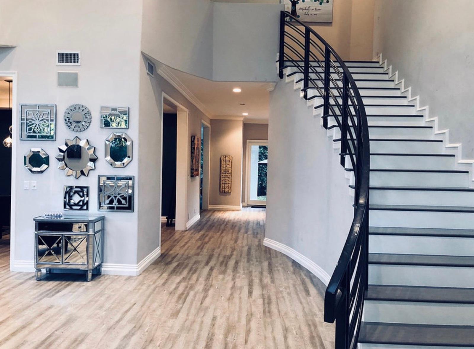 P's Modern Traditional Bright Home — photo 4