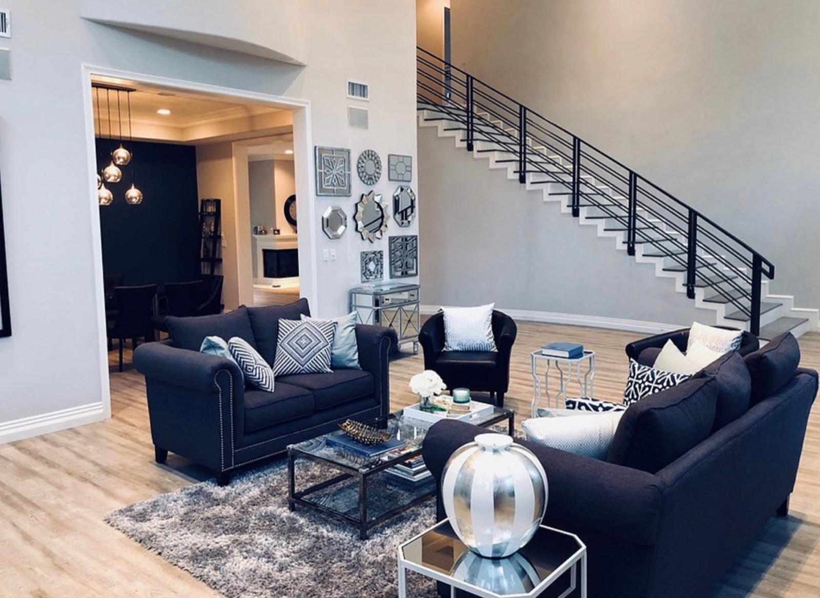 P's Modern Traditional Bright Home — photo 6