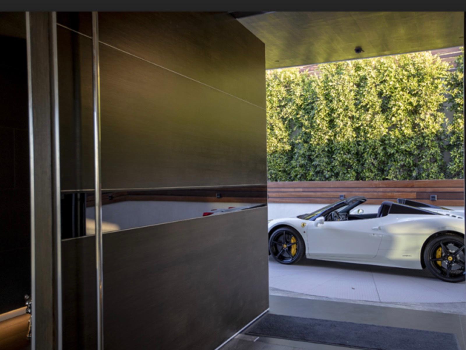 P's Mulholland House — photo 2