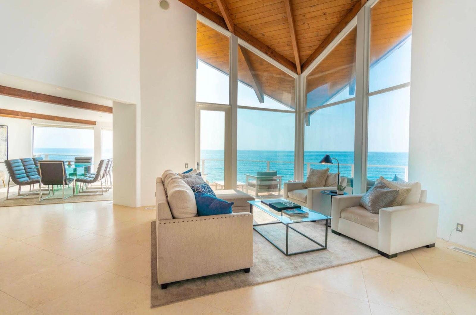 P's Oceanfront Cove House — photo 2