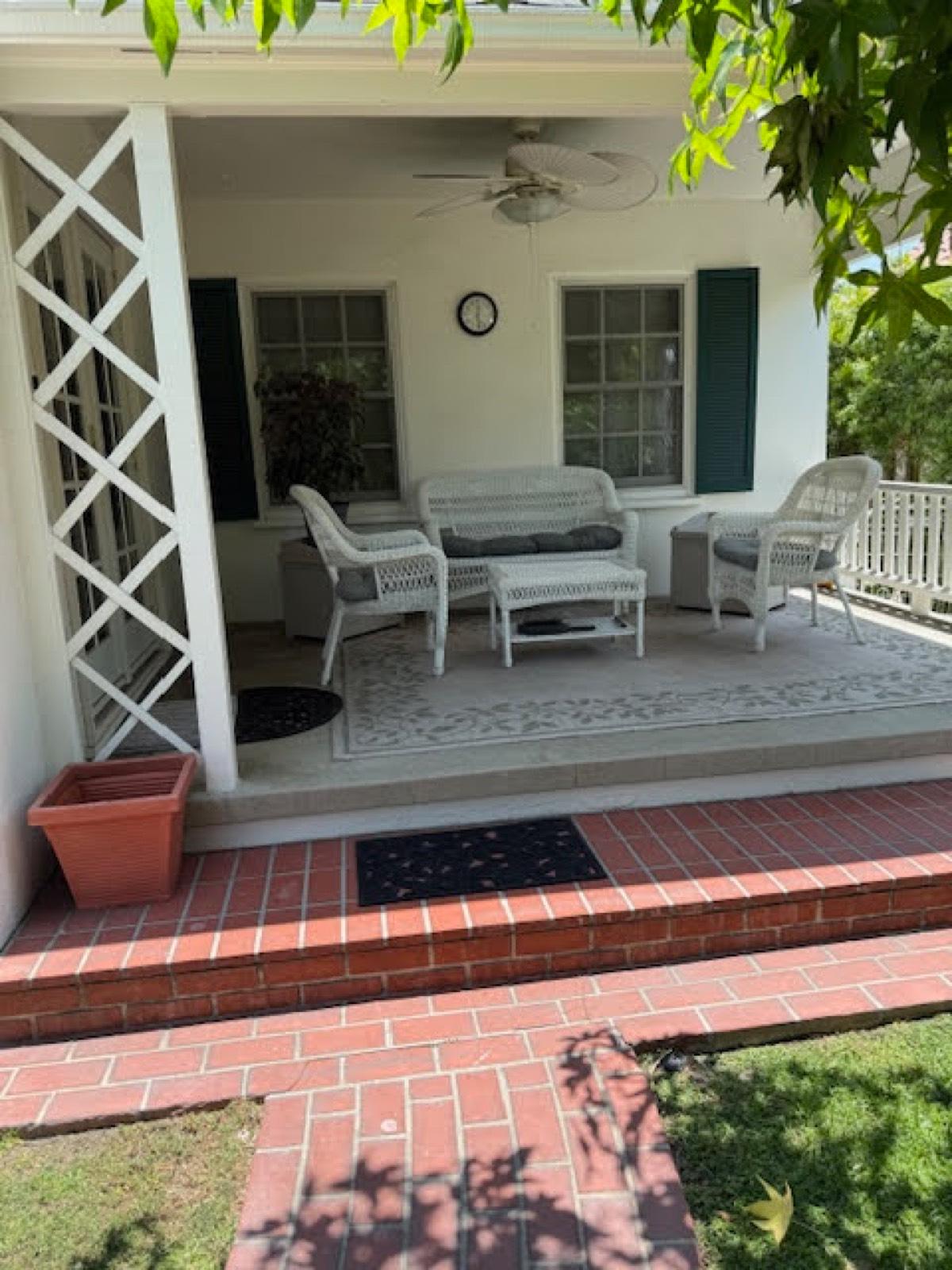 Quaint Old School Home — photo 10