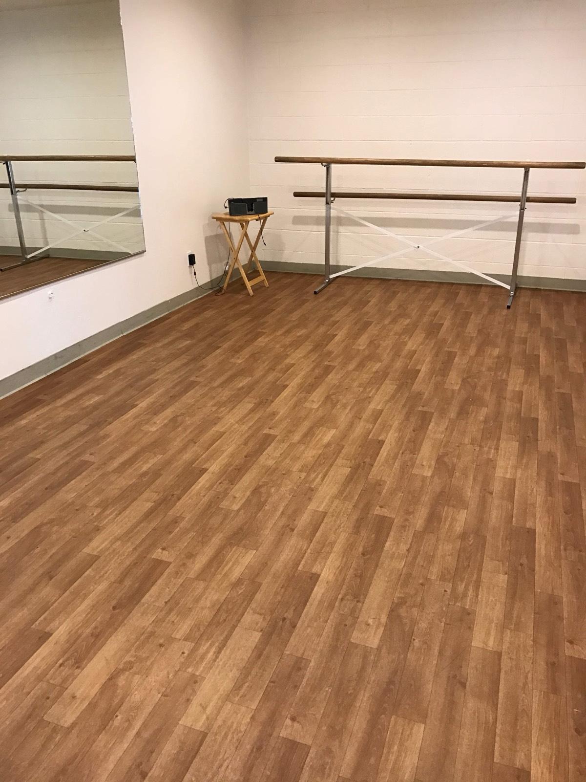 R Dance Studio — photo 2